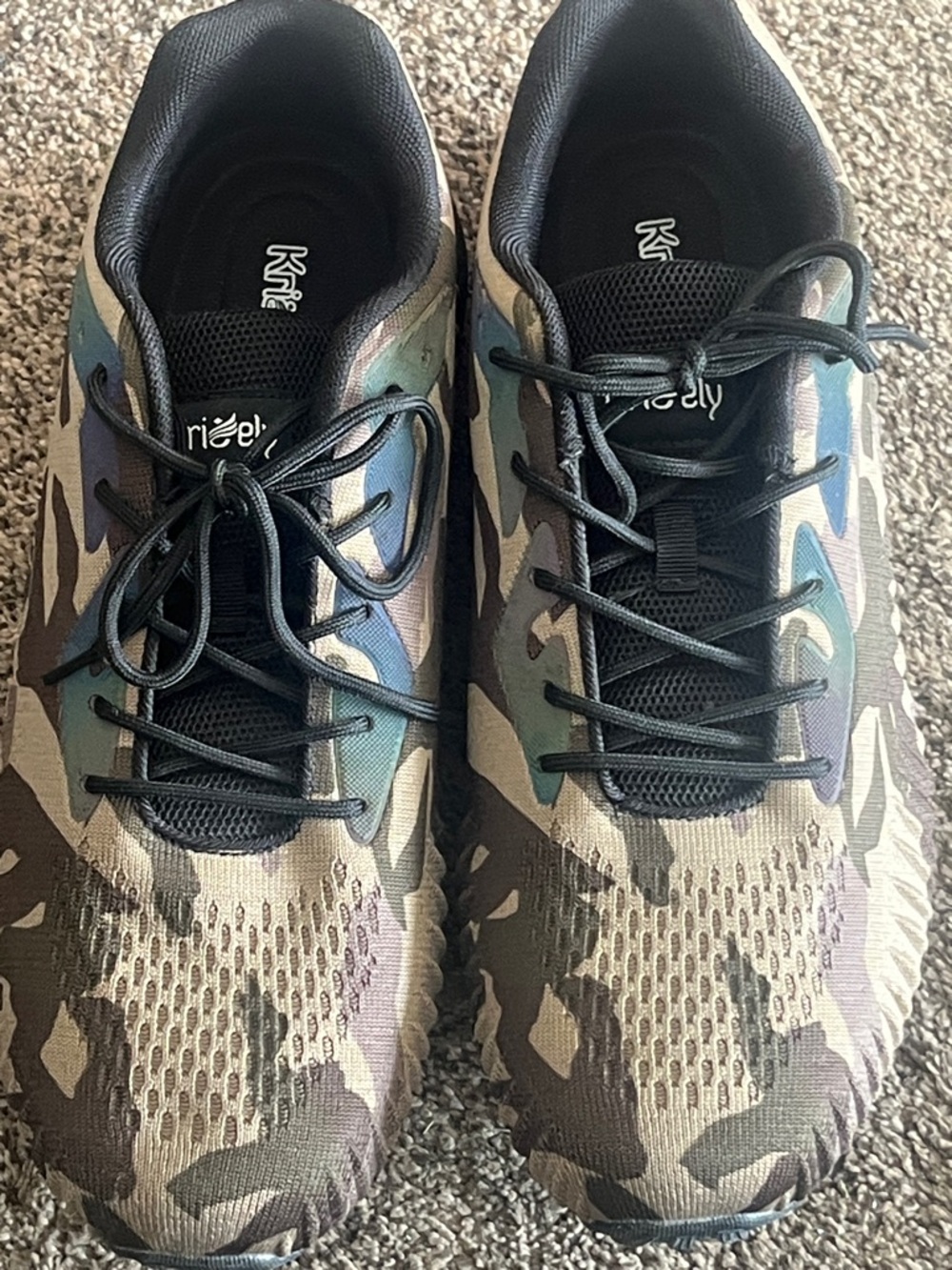 KRISELY Men's Camo Athletic running Sneakers - Olive/Black like new